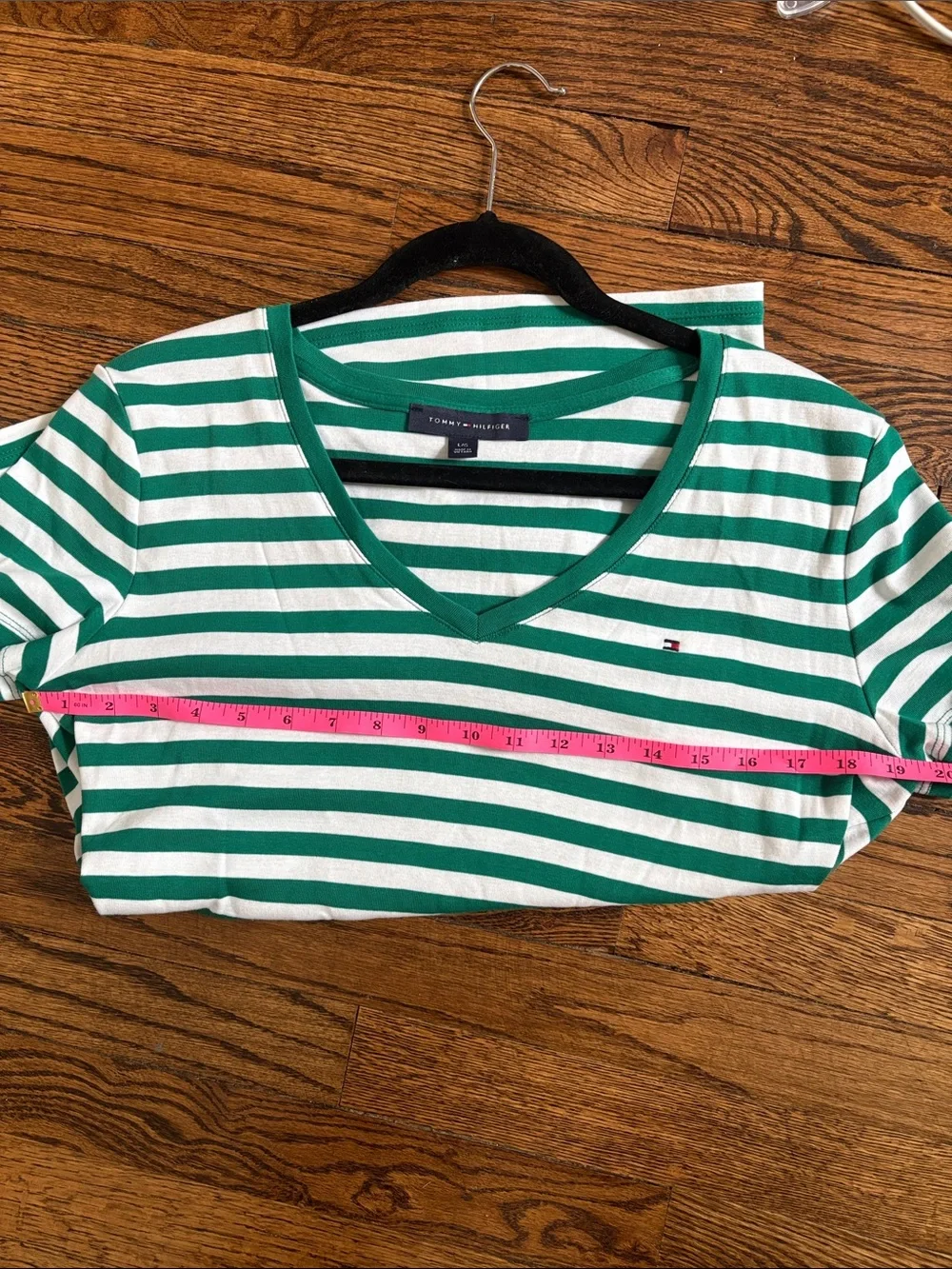 Tommy Hilfiger Women's Green and White Striped V-Neck T-Shirt Size Large - Picture 6 of 6